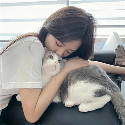 君是慕容卿似花